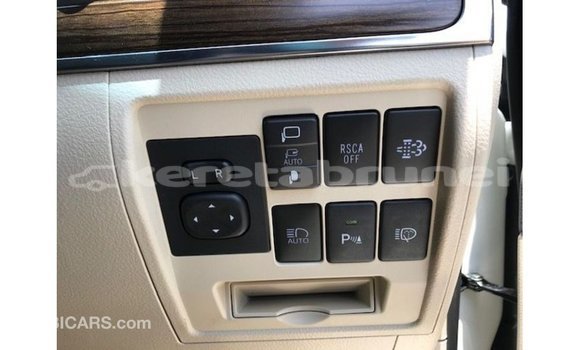 Buy Import Toyota Land Cruiser White Car in Import - Dubai in Belait Buy Import Toyota Land Cruiser White Car in Import - Dubai in Belait