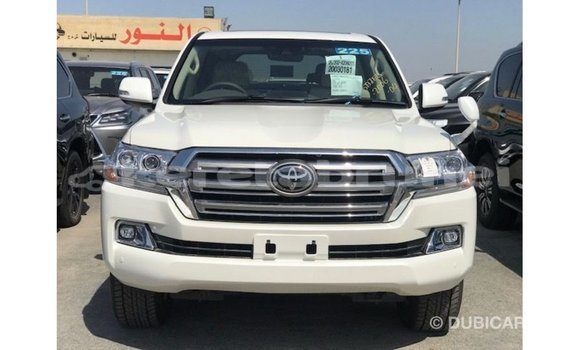 Buy Import Toyota Land Cruiser White Car in Import - Dubai in Belait Buy Import Toyota Land Cruiser White Car in Import - Dubai in Belait