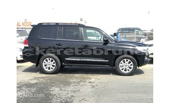 Buy Import Toyota Land Cruiser Black Car in Import - Dubai in Belait Buy Import Toyota Land Cruiser Black Car in Import - Dubai in Belait