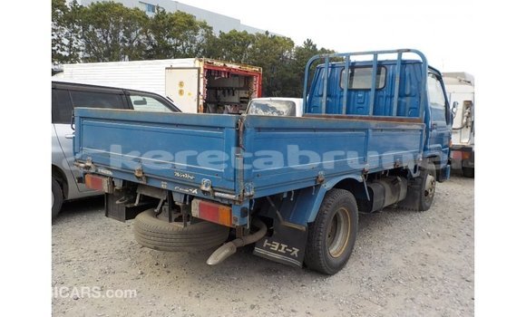 Buy Import Toyota Dyna Blue Truck in Import - Dubai in Belait Buy Import Toyota Dyna Blue Truck in Import - Dubai in Belait
