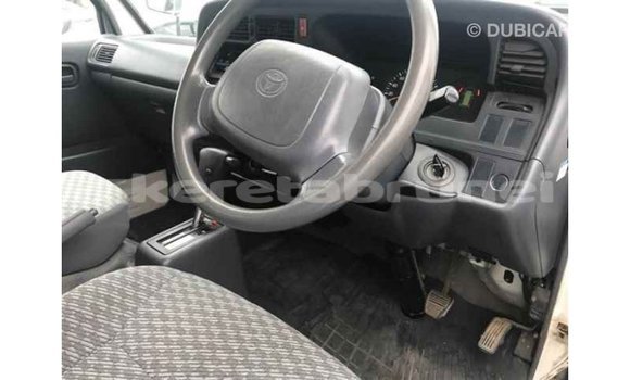 Buy Import Toyota Hiace White Car in Import - Dubai in Belait Buy Import Toyota Hiace White Car in Import - Dubai in Belait