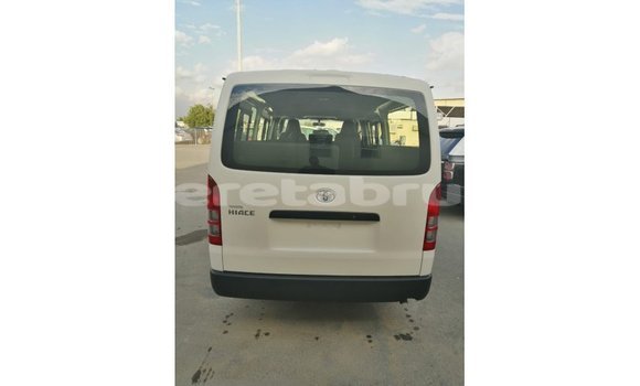 Buy Import Toyota DA White Truck in Import - Dubai in Belait Buy Import Toyota DA White Truck in Import - Dubai in Belait