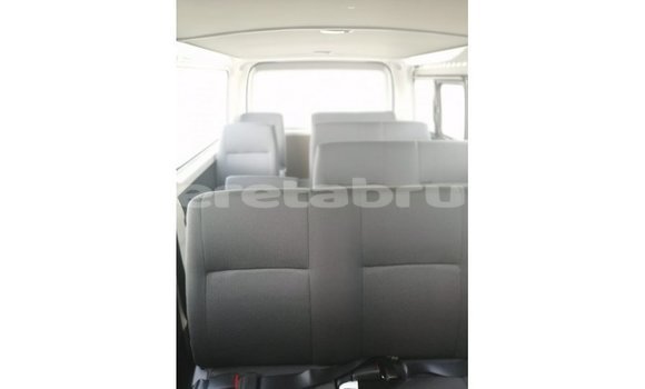 Buy Import Toyota DA White Truck in Import - Dubai in Belait Buy Import Toyota DA White Truck in Import - Dubai in Belait