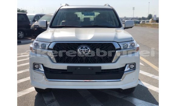 Buy Import Toyota Land Cruiser White Car in Import - Dubai in Belait Buy Import Toyota Land Cruiser White Car in Import - Dubai in Belait