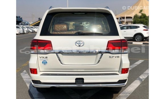 Buy Import Toyota Land Cruiser White Car in Import - Dubai in Belait Buy Import Toyota Land Cruiser White Car in Import - Dubai in Belait