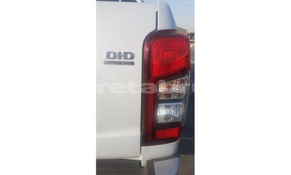 Buy Import Mitsubishi L200 White Car in Import - Dubai in Belait Buy Import Mitsubishi L200 White Car in Import - Dubai in Belait