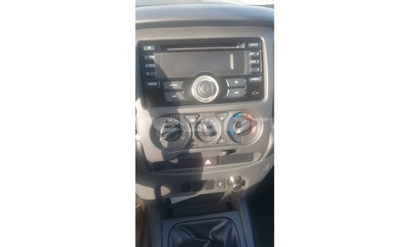 Buy Import Mitsubishi L200 White Car in Import - Dubai in Belait Buy Import Mitsubishi L200 White Car in Import - Dubai in Belait