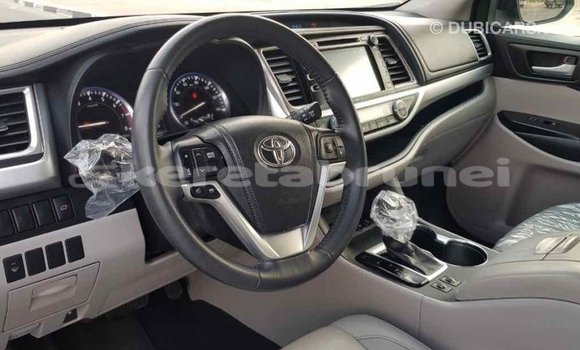 Buy Import Toyota Highlander Black Car in Import - Dubai in Belait Buy Import Toyota Highlander Black Car in Import - Dubai in Belait