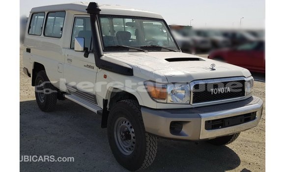 Buy Import Toyota Land Cruiser White Car in Import - Dubai in Belait Buy Import Toyota Land Cruiser White Car in Import - Dubai in Belait