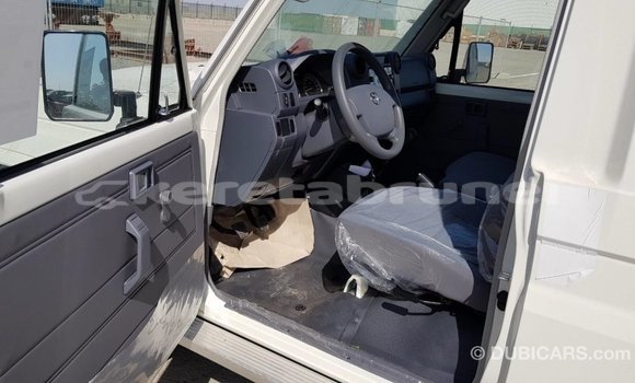 Buy Import Toyota Land Cruiser White Car in Import - Dubai in Belait Buy Import Toyota Land Cruiser White Car in Import - Dubai in Belait