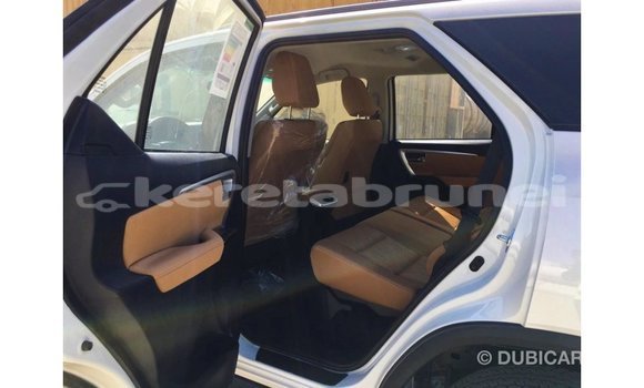 Buy Import Toyota Fortuner White Car in Import - Dubai in Belait Buy Import Toyota Fortuner White Car in Import - Dubai in Belait