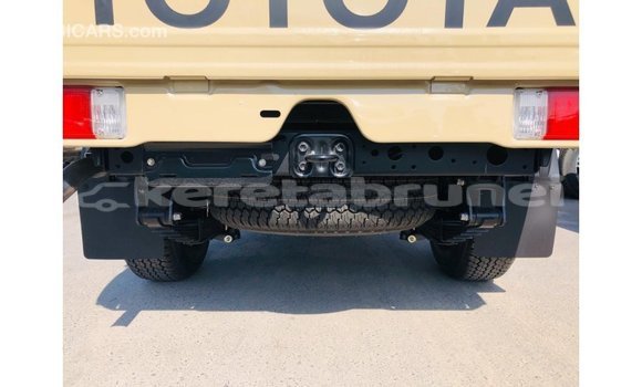 Buy Import Toyota Land Cruiser Beige Car in Import - Dubai in Belait Buy Import Toyota Land Cruiser Beige Car in Import - Dubai in Belait