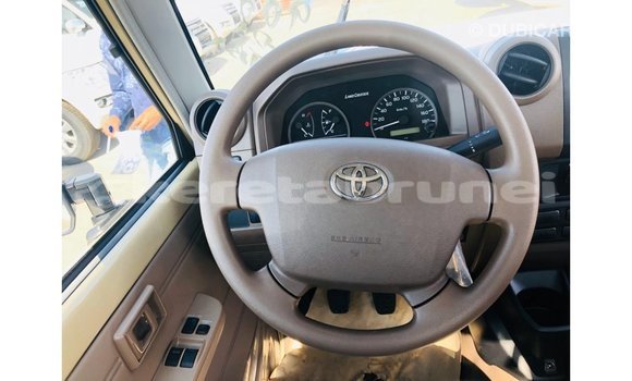 Buy Import Toyota Land Cruiser Beige Car in Import - Dubai in Belait Buy Import Toyota Land Cruiser Beige Car in Import - Dubai in Belait