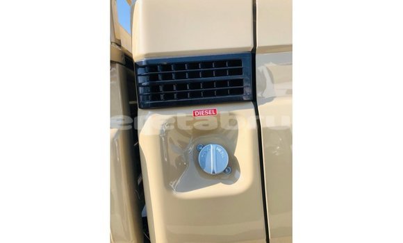 Buy Import Toyota Land Cruiser Beige Car in Import - Dubai in Belait Buy Import Toyota Land Cruiser Beige Car in Import - Dubai in Belait
