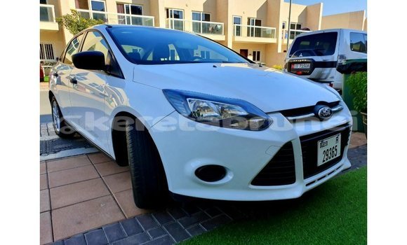 Buy Import Ford Focus White Car in Import - Dubai in Belait