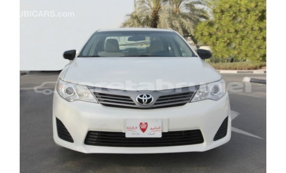 Buy Import Toyota Camry White Car in Import - Dubai in Belait Buy Import Toyota Camry White Car in Import - Dubai in Belait