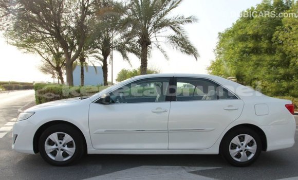 Buy Import Toyota Camry White Car in Import - Dubai in Belait Buy Import Toyota Camry White Car in Import - Dubai in Belait
