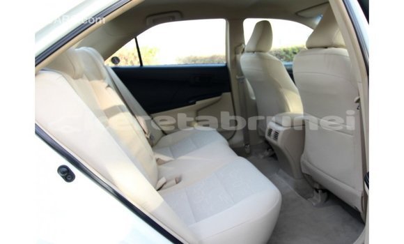 Buy Import Toyota Camry White Car in Import - Dubai in Belait Buy Import Toyota Camry White Car in Import - Dubai in Belait