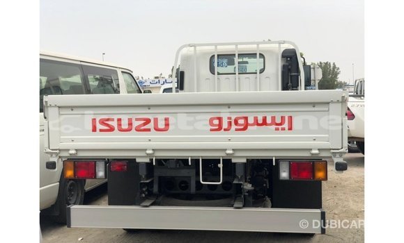 Buy Import Isuzu Rodeo White Car in Import - Dubai in Belait Buy Import Isuzu Rodeo White Car in Import - Dubai in Belait