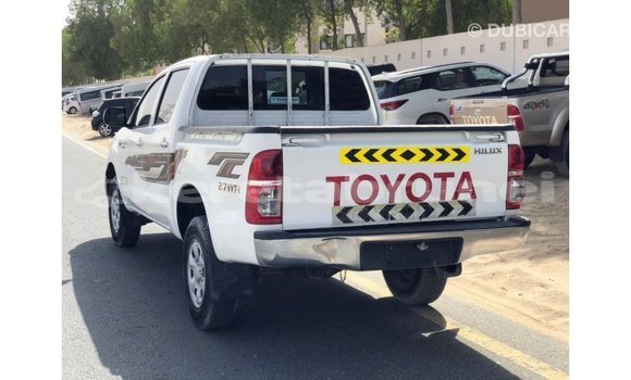 Buy Import Toyota Hilux White Car in Import - Dubai in Belait Buy Import Toyota Hilux White Car in Import - Dubai in Belait