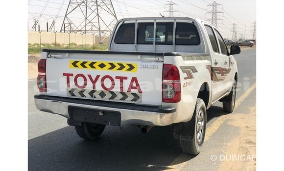 Buy Import Toyota Hilux White Car in Import - Dubai in Belait Buy Import Toyota Hilux White Car in Import - Dubai in Belait