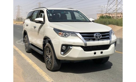 Buy Import Toyota Fortuner White Car in Import - Dubai in Belait Buy Import Toyota Fortuner White Car in Import - Dubai in Belait