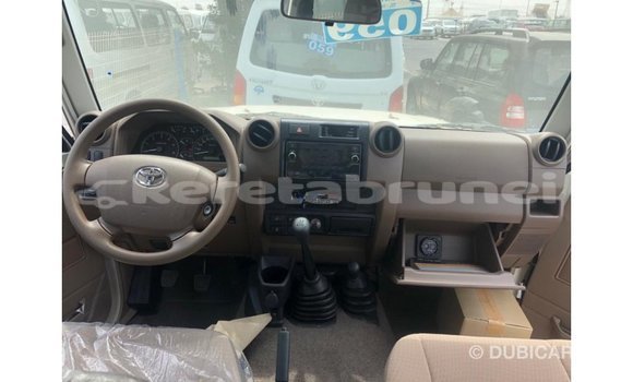 Buy Import Toyota Land Cruiser Other Car in Import - Dubai in Belait Buy Import Toyota Land Cruiser Other Car in Import - Dubai in Belait