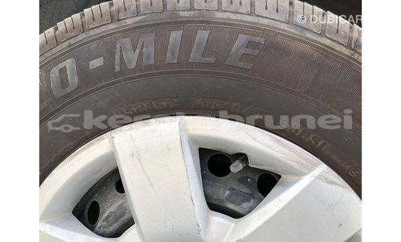 Buy Import Toyota Hiace White Car in Import - Dubai in Belait Buy Import Toyota Hiace White Car in Import - Dubai in Belait