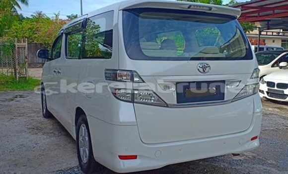 Buy Used Toyota Vellfire White Car in Bandar Seri Begawan in Brunei-Muara Buy Used Toyota Vellfire White Car in Bandar Seri Begawan in Brunei-Muara
