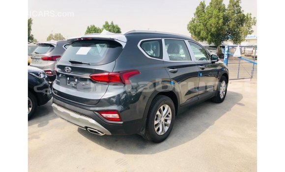 Buy Import Hyundai Santa Fe Green Car in Import - Dubai in Belait Buy Import Hyundai Santa Fe Green Car in Import - Dubai in Belait
