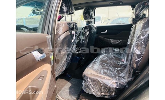 Buy Import Hyundai Santa Fe Green Car in Import - Dubai in Belait Buy Import Hyundai Santa Fe Green Car in Import - Dubai in Belait