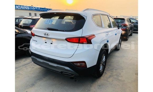 Buy Import Hyundai Santa Fe White Car in Import - Dubai in Belait Buy Import Hyundai Santa Fe White Car in Import - Dubai in Belait