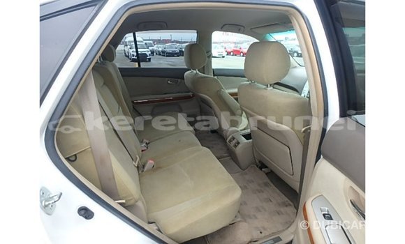 Buy Import Toyota Harrier White Car in Import - Dubai in Belait Buy Import Toyota Harrier White Car in Import - Dubai in Belait