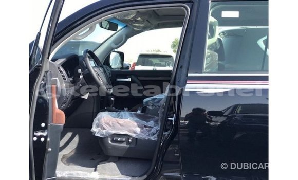 Buy Import Toyota Land Cruiser Black Car in Import - Dubai in Belait Buy Import Toyota Land Cruiser Black Car in Import - Dubai in Belait
