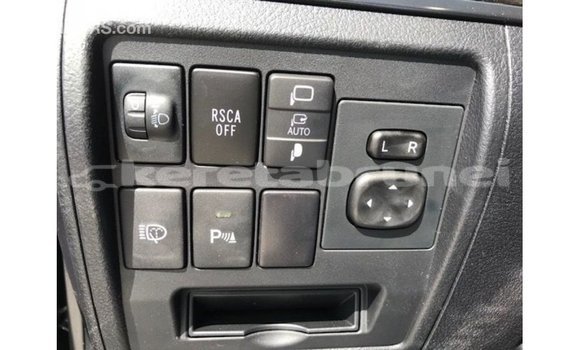 Buy Import Toyota Land Cruiser Black Car in Import - Dubai in Belait Buy Import Toyota Land Cruiser Black Car in Import - Dubai in Belait