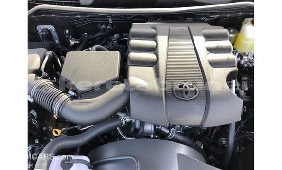 Buy Import Toyota Land Cruiser Black Car in Import - Dubai in Belait Buy Import Toyota Land Cruiser Black Car in Import - Dubai in Belait
