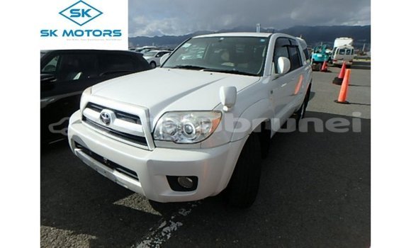 Buy Import Toyota Hilux White Car in Import - Dubai in Belait