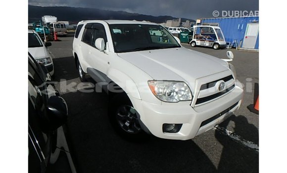 Buy Import Toyota Hilux White Car in Import - Dubai in Belait Buy Import Toyota Hilux White Car in Import - Dubai in Belait
