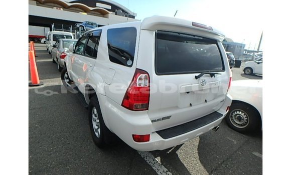 Buy Import Toyota Hilux White Car in Import - Dubai in Belait Buy Import Toyota Hilux White Car in Import - Dubai in Belait