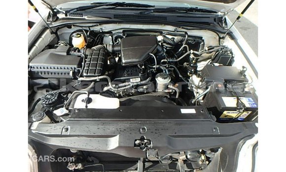 Buy Import Toyota Hilux White Car in Import - Dubai in Belait Buy Import Toyota Hilux White Car in Import - Dubai in Belait