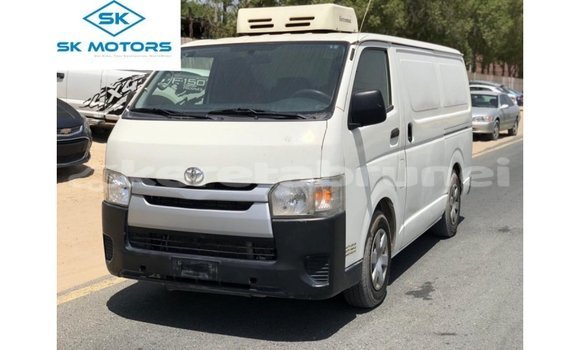 Buy Import Toyota Hiace White Car in Import - Dubai in Belait