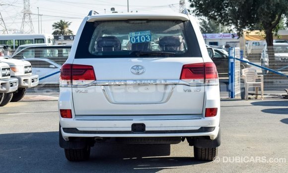 Buy Import Toyota Land Cruiser White Car in Import - Dubai in Belait Buy Import Toyota Land Cruiser White Car in Import - Dubai in Belait