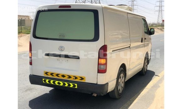 Buy Import Toyota Hiace White Car in Import - Dubai in Belait Buy Import Toyota Hiace White Car in Import - Dubai in Belait