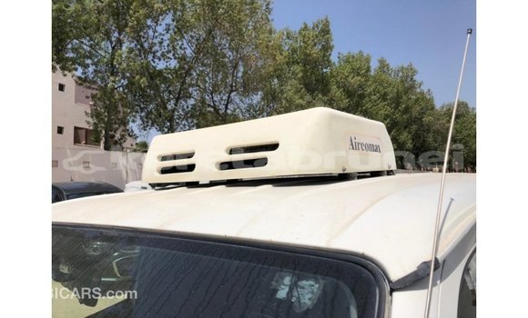 Buy Import Toyota Hiace White Car in Import - Dubai in Belait Buy Import Toyota Hiace White Car in Import - Dubai in Belait