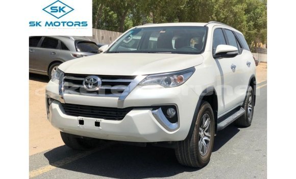 Buy Import Toyota Fortuner White Car in Import - Dubai in Belait