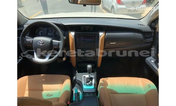 Buy Import Toyota Fortuner White Car in Import - Dubai in Belait Buy Import Toyota Fortuner White Car in Import - Dubai in Belait