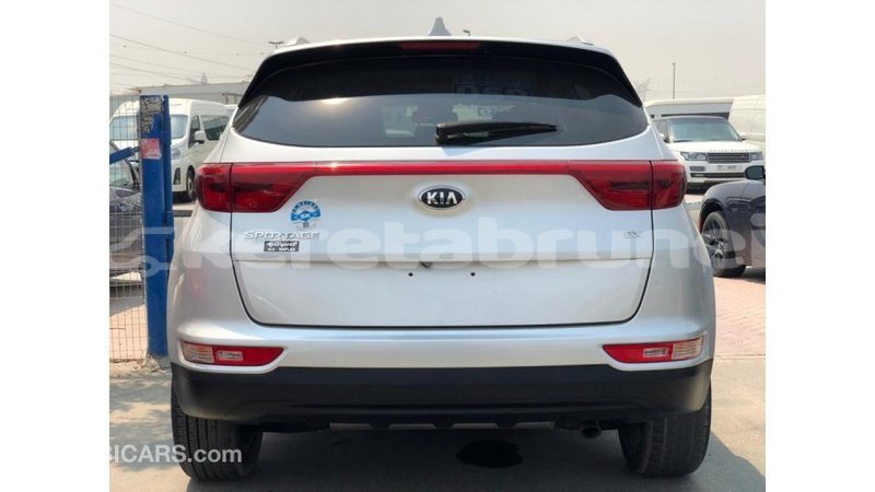 Big with watermark kia sportage belait import dubai 4408