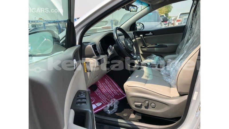 Big with watermark kia sportage belait import dubai 4408