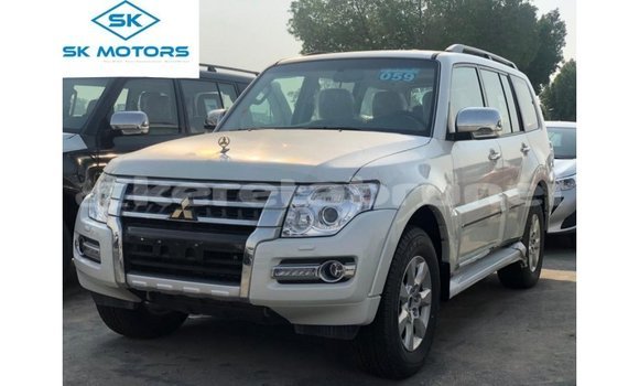Buy Import Mitsubishi Pajero Black Car in Import - Dubai in Belait