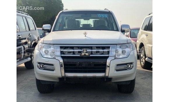 Buy Import Mitsubishi Pajero Black Car in Import - Dubai in Belait Buy Import Mitsubishi Pajero Black Car in Import - Dubai in Belait